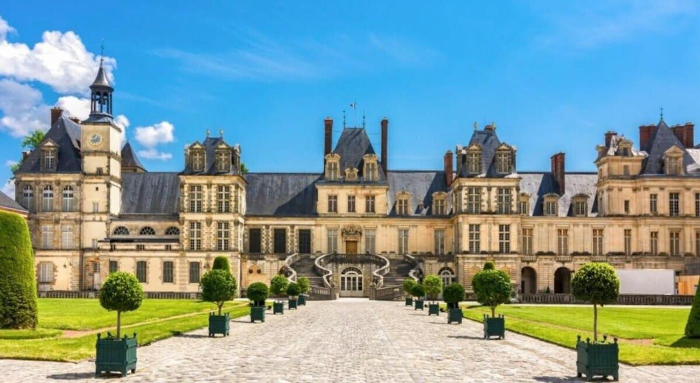 LE BOURBONCentre villeCharme Fontainebleau Extérieur photo