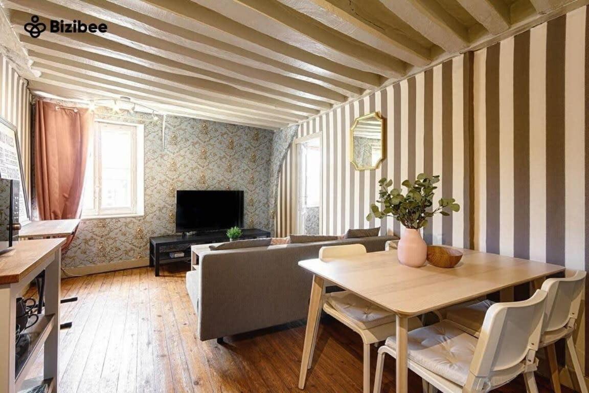 LE BOURBONCentre villeCharme Fontainebleau Extérieur photo